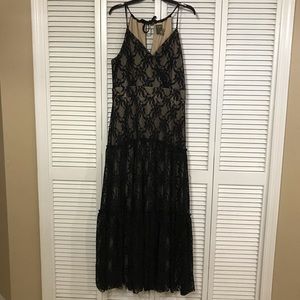 Taylor Black Lace Formal Dress